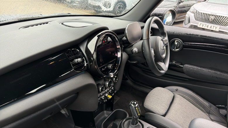 MINI Hatchback 135kW Cooper S Level 2 33kWh 3dr Auto Electric Hatchback